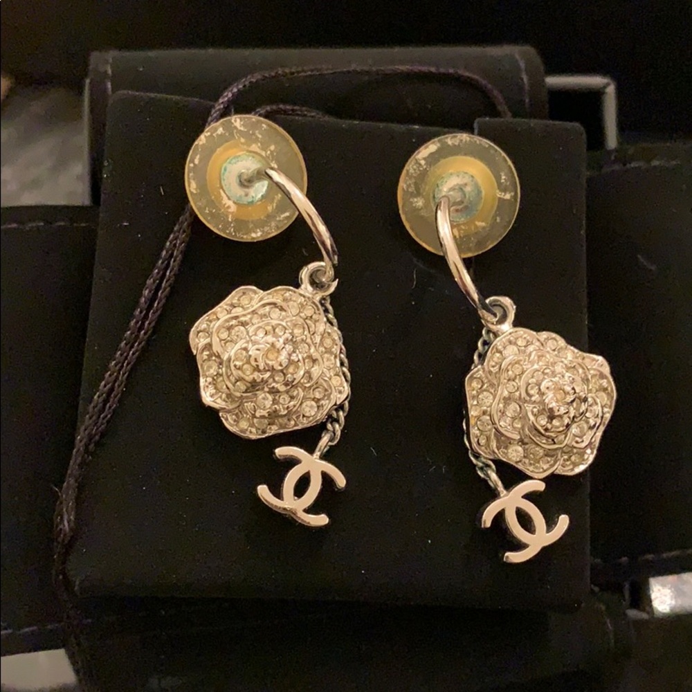 100% authentic Chanel Camelia earrings,dangling CC